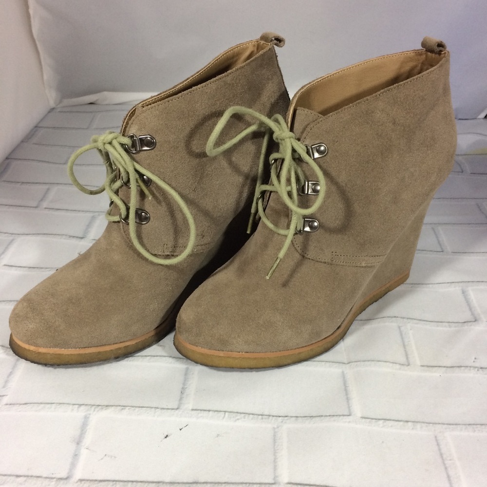 Steve Madden Tanngoo Tan Wedge Booties 9M Suede